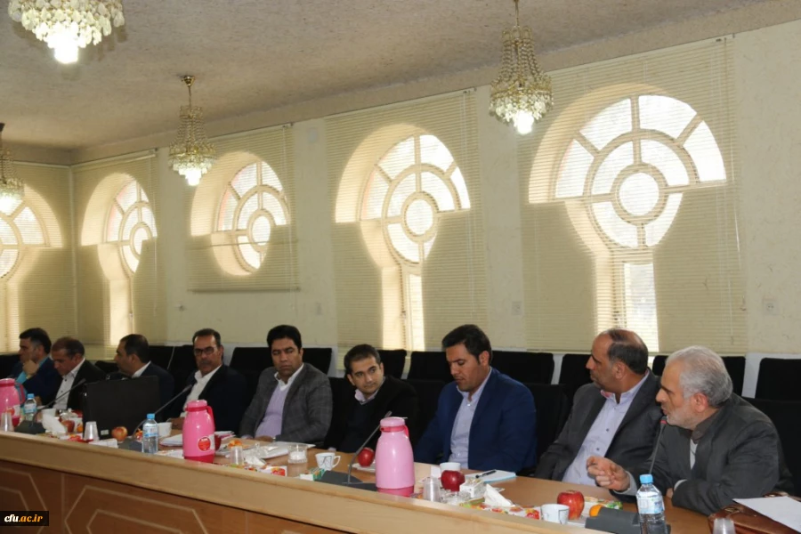 نشست مدیر کل اداره نشر و اطلاع رسانی پژوهش دانشگاه فرهنگیان با اعضای هیئت علمی پردیس های استان یزد
 4