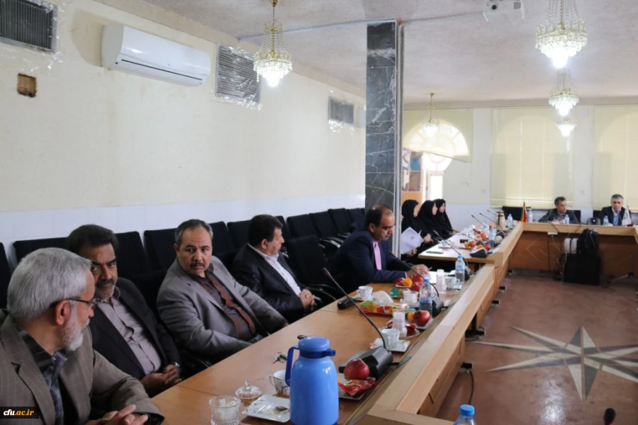 نشست مدیر کل اداره نشر و اطلاع رسانی پژوهش دانشگاه فرهنگیان با اعضای هیئت علمی پردیس های استان یزد
 5