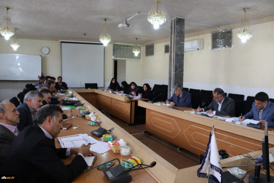 دومین جلسه هم اندیشی اساتید راهنمای کارآموزی و آموزش پژوهی مهارت آموزان در دانشگاه فرهنگیان یزد
 6