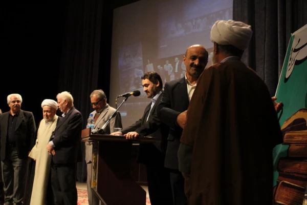 دردانشگاه فرهنگیان استان قزوین برگزار شد:«همایش باشکوه نکوداشت یکصدمین سال تاسیس تربیت معلم درایران» 15