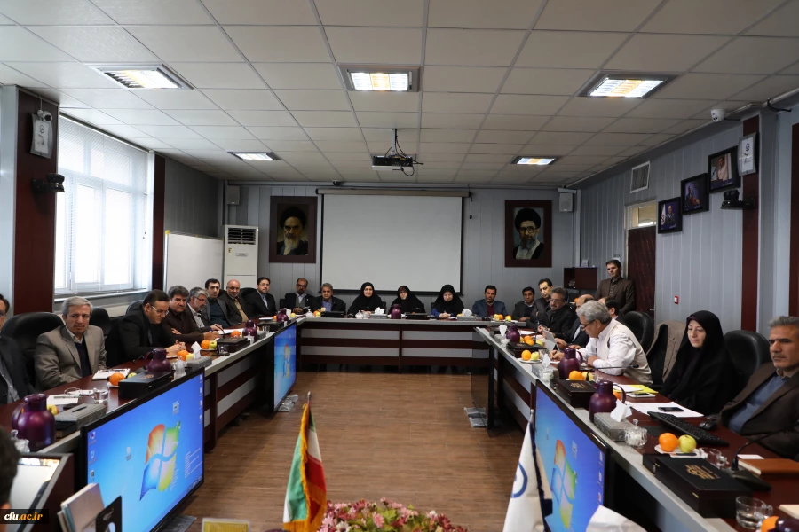 مطالبه رییس دانشگاه فرهنگیان از مدیران ارشد:

تشکیل میز خدمت در راستای تکریم ارباب رجوع 2