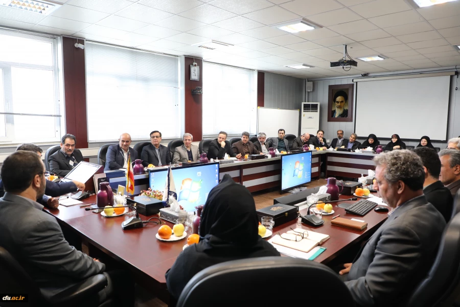 مطالبه رییس دانشگاه فرهنگیان از مدیران ارشد:

تشکیل میز خدمت در راستای تکریم ارباب رجوع 3