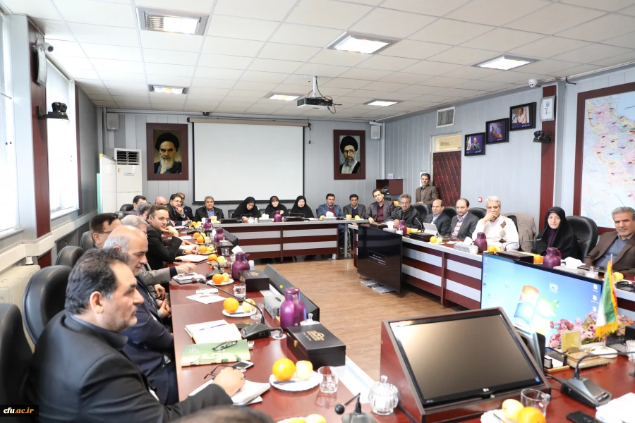 مطالبه رییس دانشگاه فرهنگیان از مدیران ارشد:

تشکیل میز خدمت در راستای تکریم ارباب رجوع 4