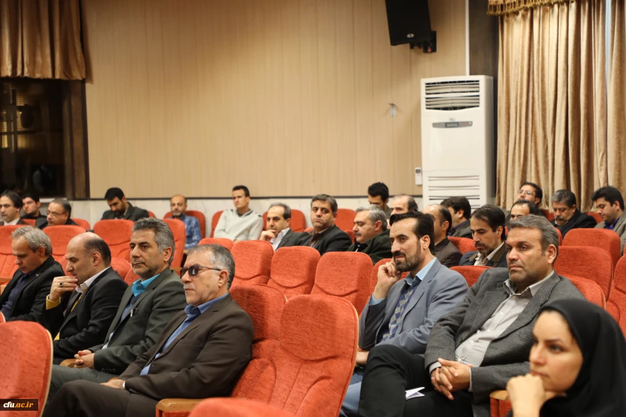 نشست صمیمی کارکنان سازمان مرکزی و معاونت طرح و برنامه و توسعه منابع در سال 1397 7