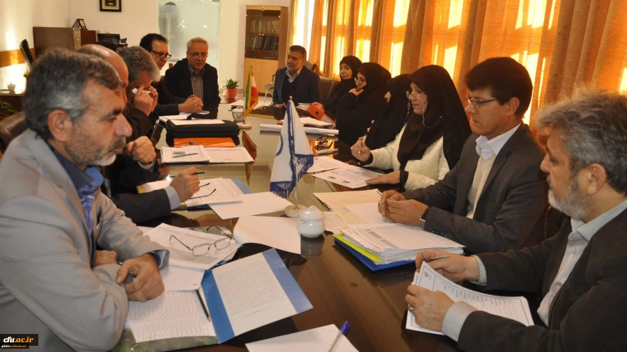 در جلسه مدیران گروه های درسی خراسان رضوی عنوان شد:
سمینار کارورزی، نقطه تعاطی افکار و بخش مهمی از درس کارورزی است