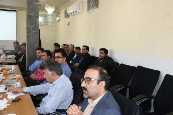 کارگاه آموزشی تخلیه تلفنی و حفاظت گفتار در دانشگاه فرهنگیان یزد برگزار گردید.
 2