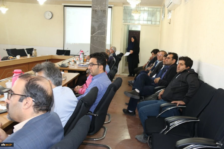 کارگاه آموزشی تخلیه تلفنی و حفاظت گفتار در دانشگاه فرهنگیان یزد برگزار گردید.
 3