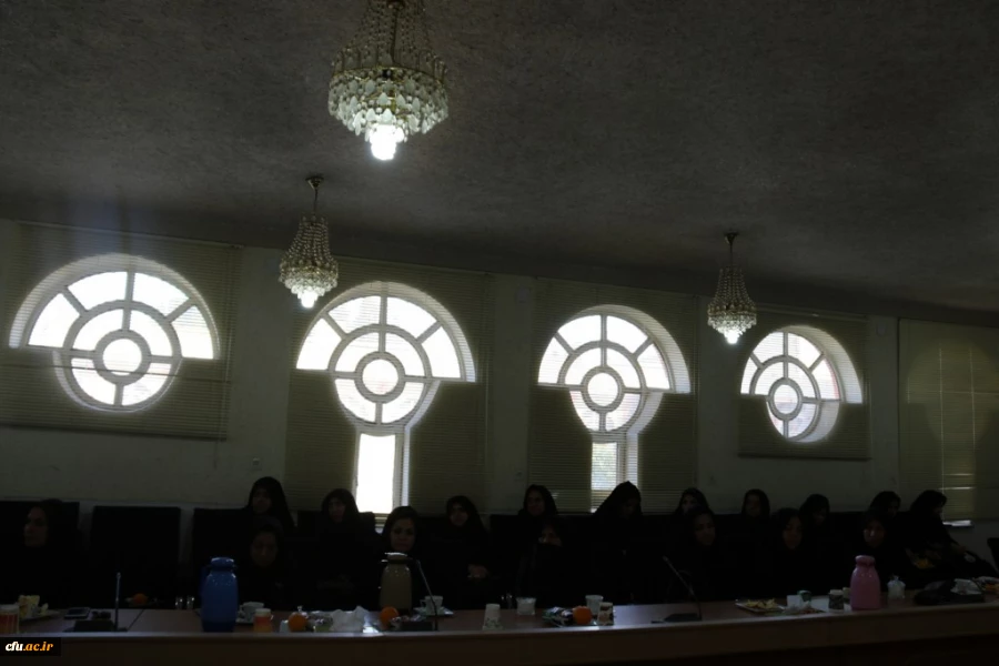 کارگاه آموزشی تخلیه تلفنی و حفاظت گفتار در دانشگاه فرهنگیان یزد برگزار گردید.
 5