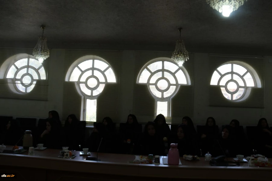 کارگاه آموزشی تخلیه تلفنی و حفاظت گفتار در دانشگاه فرهنگیان یزد برگزار گردید.
 6