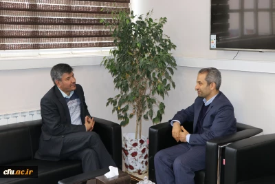 سرپرست دانشگاه فرهنگیان استان اصفهان در دیدار با مدیر کل اداره نوسازی مدارس استان:

به دنبال اجرای طرح جامع برای احداث دانشگاه هستیم