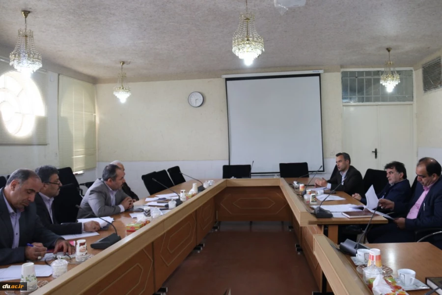 برگزاری جلسه هم اندیشی اساتید کارآموزی و آموزش پژوهی مهارت آموزان ورودی 96
 4