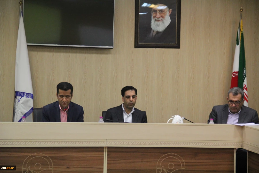 در دانشگاه فرهنگیان هرمزگان برگزار گردید :

کارگاه سند تحول بنیادین آموزش و پرورش ویژه اعضای هیات علمی
 4