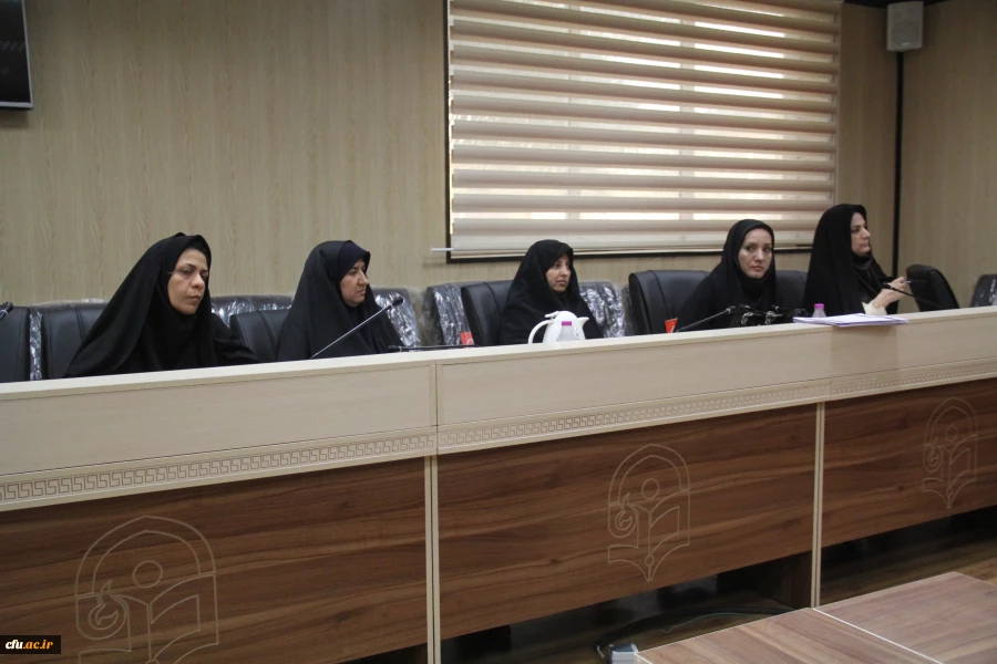 در دانشگاه فرهنگیان هرمزگان برگزار گردید :

کارگاه سند تحول بنیادین آموزش و پرورش ویژه اعضای هیات علمی
 5