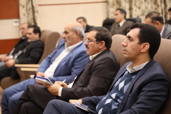 دکتر باقری مدیر کل بررسی گزارش های سازمان بازرسی کل کشور:
کار مالی کاری سخت و در عین حال دقیق است 5