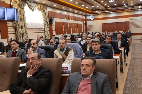 رییس دانشگاه فرهنگیان در دوره آموزشی معاونان توسعه منابع و امور دانشجویی:

اجماع تمامی ارکان نظام برای حمایت از دانشگاه فرهنگیان 3