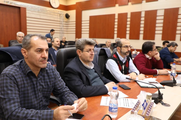 دکتر علی نژاد در دوره آموزشی معاونان توسعه منابع، امور دانشجویی و هماهنگی امور دانشگاه فرهنگیان سراسر کشور:

معاونین توسعه و امور دانشجویی به عنوان اصحاب فکر و فرهنگ هم باید مطالبه گر باشند و هم مسوولیت پذیر و  پاسخگو. 4