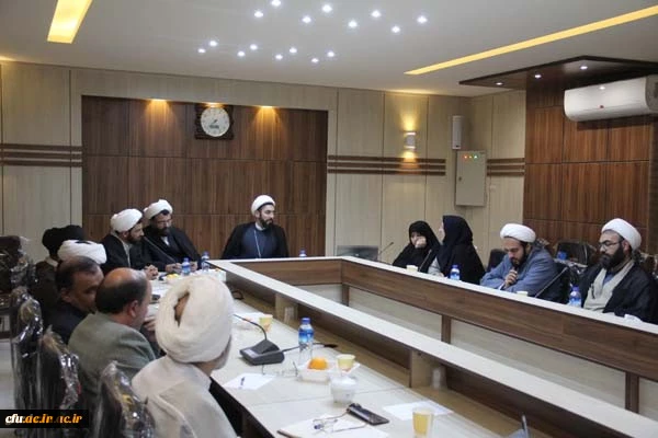 نشست رییس نهاد نمایندگی مقام معظم رهبری در دانشگاه ها با روسای دانشگاه های استان یزد
 2