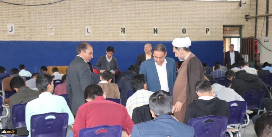 بازدید دکتر توان مدیریت امور پردیس های دانشگاه فرهنگیان کرمان از فرآیند برگزاری امتحانات پایانی نیمسال اول سال تحصیلی 98-97