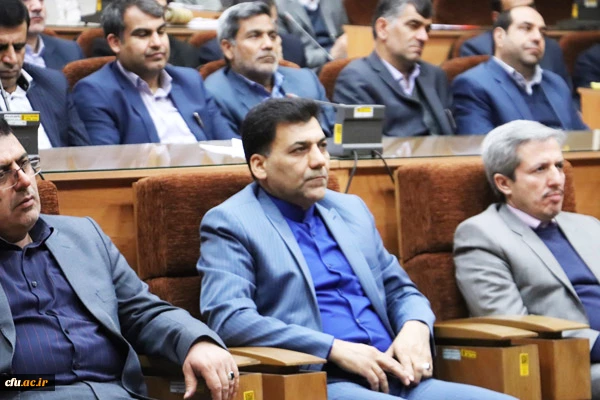 دکتر خنیفر در گردهمایی کارشناسان و کارشناس مسئولان فرهنگی سراسر کشور عنوان کرد:
بسیاری از استعدادهای دانشجومعلمان در ساعات پس از درس توسط برنامه های فرهنگی شکوفا شده است

 2