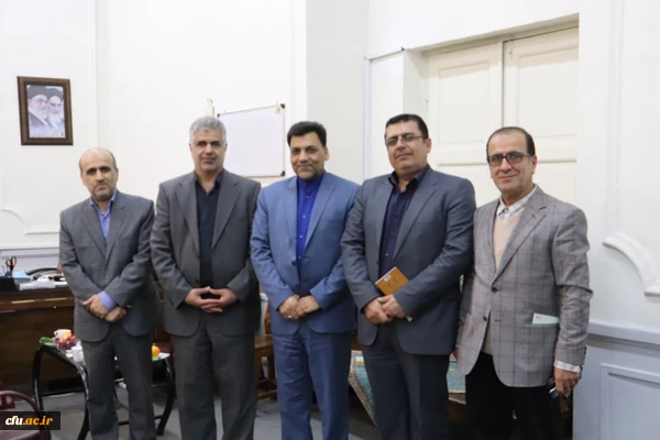 در دیدار معاون فرهنگی دانشگاه  مازندران با معاون فرهنگی دانشگاه فرهنگیان تاکید شد:

ایجاد بستر همکاری دانشگاه فرهنگیان و دانشگاه مازندران و بهره برداری از ظرفیت های طرفین
 2