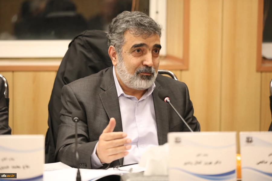 دکتر خنیفر در مجمع عمومی بنیاد خیرین حامی دانشگاه فرهنگیان:

نظام آموزشی عرصه معرفتی ملت ها است 2