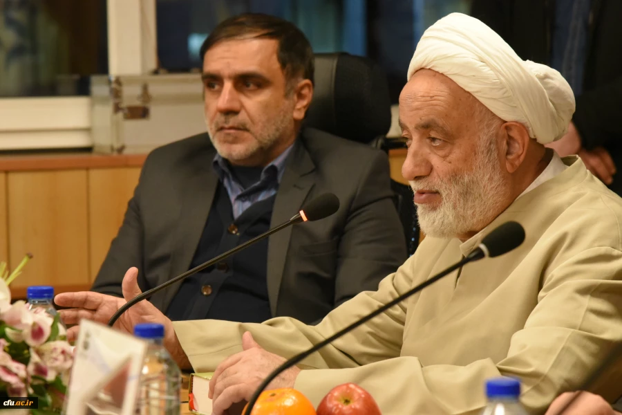 حجت الاسلام و المسلمین قرائتی در اولین مجمع عمومی بنیاد خیرین دانشگاه فرهنگیان :
دانشگاه فرهنگیان کوثر و خیرش زیاد است 3