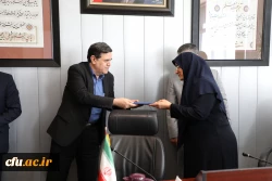 تقدیر دکتر خنیفر از همکاران معاونت پژوهش 8