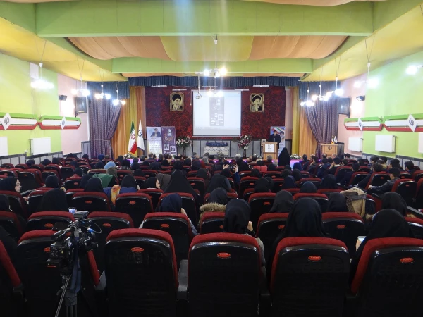 باحضور مسئولین و مدیران ارشد، پیشکسوتان و روسای سابق مراکز تربیت معلم و دانشگاه فرهنگیان استان

مراسم نکوداشت یکصد سال تلاش و پویایی تربیت معلم در دانشگاه فرهنگیان استان آذربایجان غربی برگزار شد 5