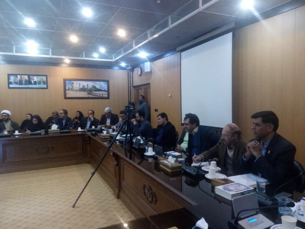 تاکید استاندار فارس درباره تامین زمین مورد نیاز برای  احداث دانشگاه فرهنگیان  استان فارس  6