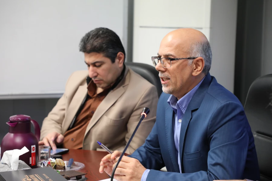 نشست صمیمی رییس دانشگاه فرهنگیان با جمعی از اساتید دانشگاه 6