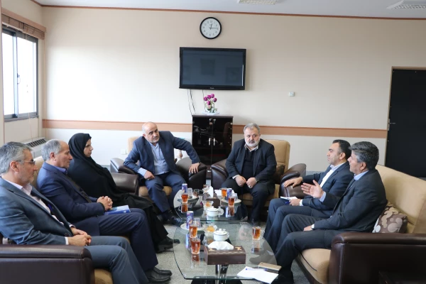 سرپرست دانشگاه فرهنگیان استان اصفهان در دیدار با ریاست دانشگاه آزاد اسلامی استان:

دانشگاه فرهنگیان مرجعی با اهمیت برای نظام است