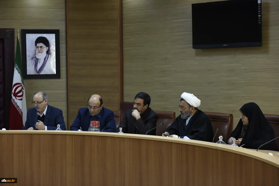 دکتر خنیفر در سومین جلسه هیئت امناء دانشگاه فرهنگیان البرز:

ضرورت توجه و تاکید بر نظام تعلیم و تربیت و نظام آموزش عمومی برای موفقیت کشور 7