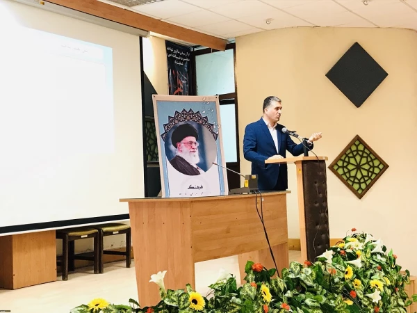 دکتر نامداری، مدیر کل دفتر برنامه ریزی درسی و آموزشی:
آشنایی مدیران گروه با قوانین و مقررات آموزشی در کارگاه های پنج گانه