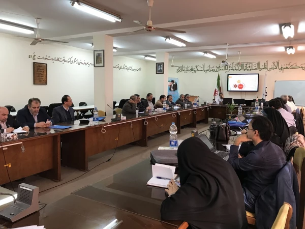 دکتر نامداری، مدیر کل دفتر برنامه ریزی درسی و آموزشی:
آشنایی مدیران گروه با قوانین و مقررات آموزشی در کارگاه های پنج گانه