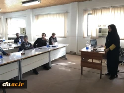 دکتر نامداری، مدیر کل دفتر برنامه ریزی درسی و آموزشی:
آشنایی مدیران گروه با قوانین و مقررات آموزشی در کارگاه های پنج گانه