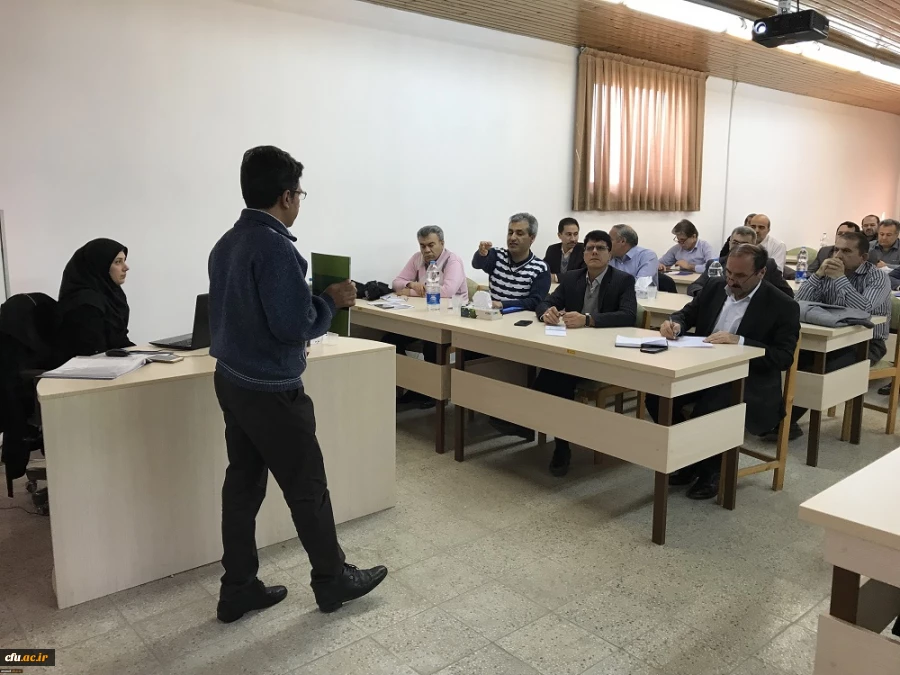 دکتر نامداری، مدیر کل دفتر برنامه ریزی درسی و آموزشی:
آشنایی مدیران گروه با قوانین و مقررات آموزشی در کارگاه های پنج گانه