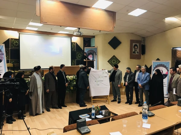 دکتر روشندل معاون آموزشی وتحصیلات تکمیلی دانشگاه فرهنگیان:
نشست مدیران گروه سرآغاز فعالیتی بزرگ ،مبارک و علمی در راستای اعتلای جایگاه دانشگاه فرهنگیان است.