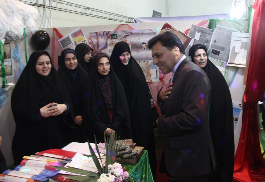 آغازبکار چهارمین گردهمایی  رویش با ادای احترام به شهدای گمنام پردیس شهید بهشتی مشهد 7