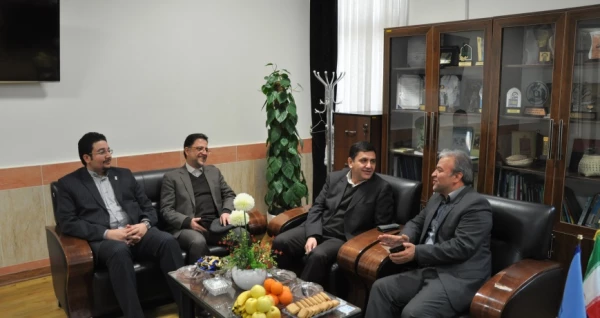 دیدار و گفت و گوی روسای دانشگاه بیرجند و دانشگاه فرهنگیان خراسان جنوبی 
بررسی مقدمات امضای تفاهم نامه آموزشی پژوهشی و دانشجویی 3