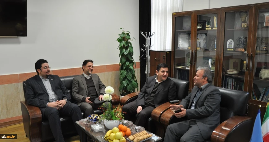 دیدار و گفت و گوی روسای دانشگاه بیرجند و دانشگاه فرهنگیان خراسان جنوبی 
بررسی مقدمات امضای تفاهم نامه آموزشی پژوهشی و دانشجویی 3