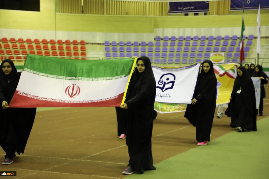 رییس دانشگاه فرهنگیان:

بهترین معلم کسی است که از لحاظ جسمی و هم از لحاظ روحی آمادگی تربیت نسل فردا را داشته باشد. 2