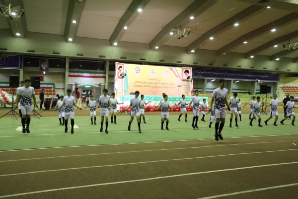 رییس کمیسیون فرهنگی مجلس :

دانشگاه فرهنگیان از دستاوردهای مهم چهل درسالگی انقلاب اسلامی است 2