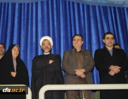 دکتر معصومه علی نژاد معاون دانشجویی دانشگاه فرهنگیان در افتتاحیه دومین جشنواره ورزش های همگانی دانشجومعلمان سراسر کشور

امر به ورزش به اندازه امر به تحصیل جدی است 3