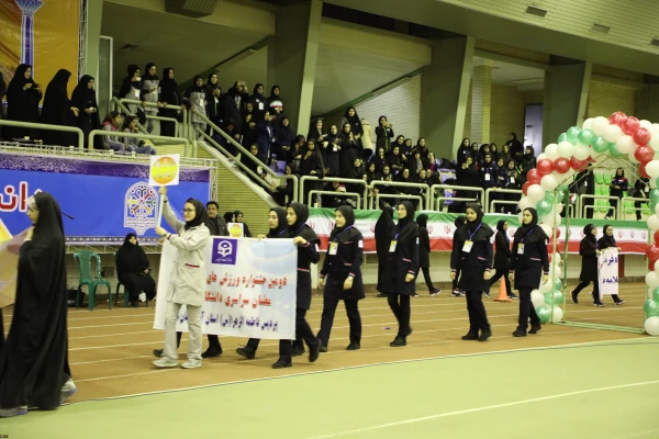 رییس دانشگاه فرهنگیان:

بهترین معلم کسی است که از لحاظ جسمی و هم از لحاظ روحی آمادگی تربیت نسل فردا را داشته باشد.
 3