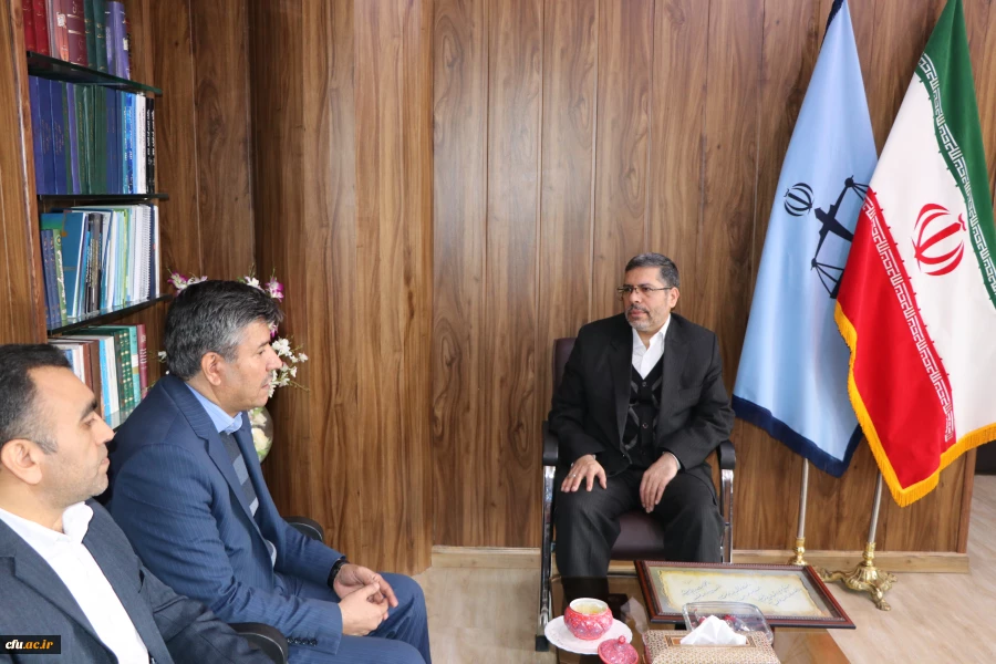 دیدار سرپرست دانشگاه فرهنگیان استان اصفهان با رئیس کل دادگستری استان اصفهان: