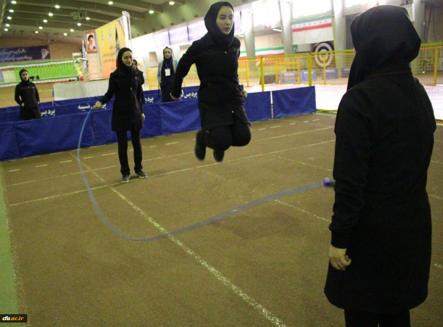 " پیوند مبارک معلمی، ورزش، نشاط و شعور جوانی " 

برگزاری مسابقات دومین جشنواره ورزش های همگانی دانشجو معلمان دختر دانشگاه فرهنگیان به روایت تصویر 2
