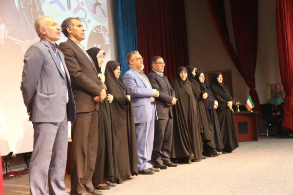 جشنواره شور و نشاط معلمی دختران سرزمین ایران با معرفی و تقدیر  از رتبه های برتر دومین جشنواره ورزش های همگانی به کار خود پایان داد 4