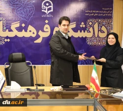 دکتر روشن دل در جلسه همکاران معاونت آموزشی و تحصیلات تکمیلی:
حمایت حکیمانه و عالمانه مقام معظم رهبری (مدظله العالی)، بیانگر اهمیت استراتژیک و ماموریت ملّی دانشگاه فرهنگیان است. 2