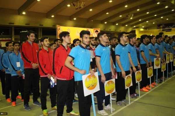 دکتر مهرزاد حمیدی معاون تربیت بدنی وزیر آموزش و پرورش در آیین افتتاحیه دومین جشنواره ورزش های همگانی دانشجو معلمان دانشگاه فرهنگیان:

معلمان الگوهای دانش آموزان هستند و دانش آموزان با بازی و فعالیت های تربیتی بهره وری بیشتری در تحصیل خواهند شد 3