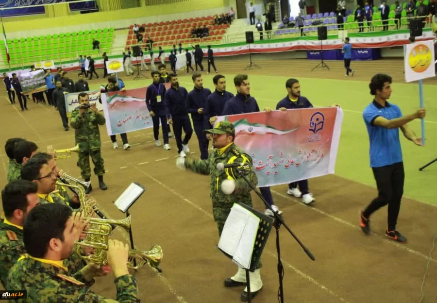 دکتر مهرزاد حمیدی معاون تربیت بدنی وزیر آموزش و پرورش در آیین افتتاحیه دومین جشنواره ورزش های همگانی دانشجو معلمان دانشگاه فرهنگیان:

معلمان الگوهای دانش آموزان هستند و دانش آموزان با بازی و فعالیت های تربیتی بهره وری بیشتری در تحصیل خواهند شد 4